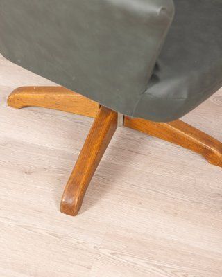 Vintage Swivel Armchair In Leather By Anonima Castelli For Castelli, Italian Design, 1950s photo Furniture