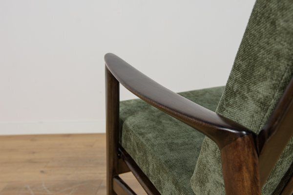 1628.0 Set Of Model 300 139 Armchairs From Swarzędz Furniture Factory, 1960s photo