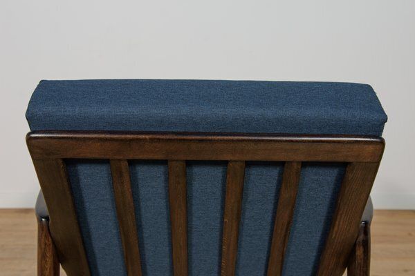 photo furniture Set Of Model 300 139 Chairs From Swarzędz Furniture Factory, 1960s