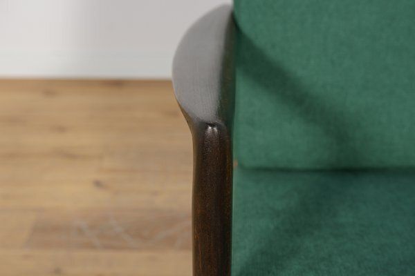 photo vinterior Set Of Model 300 139 Armchairs From Swarzędz Furniture Factory, 1960s