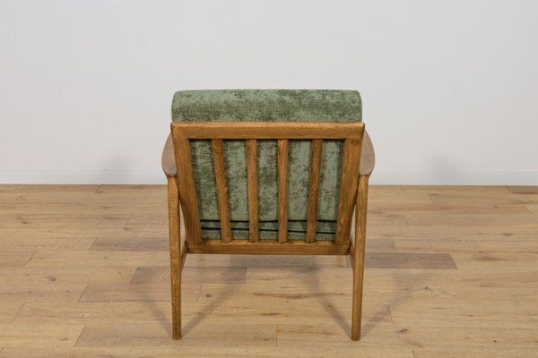 Model 300 139 Armchair From Swarzędz Factory, 1960s photo vinterior