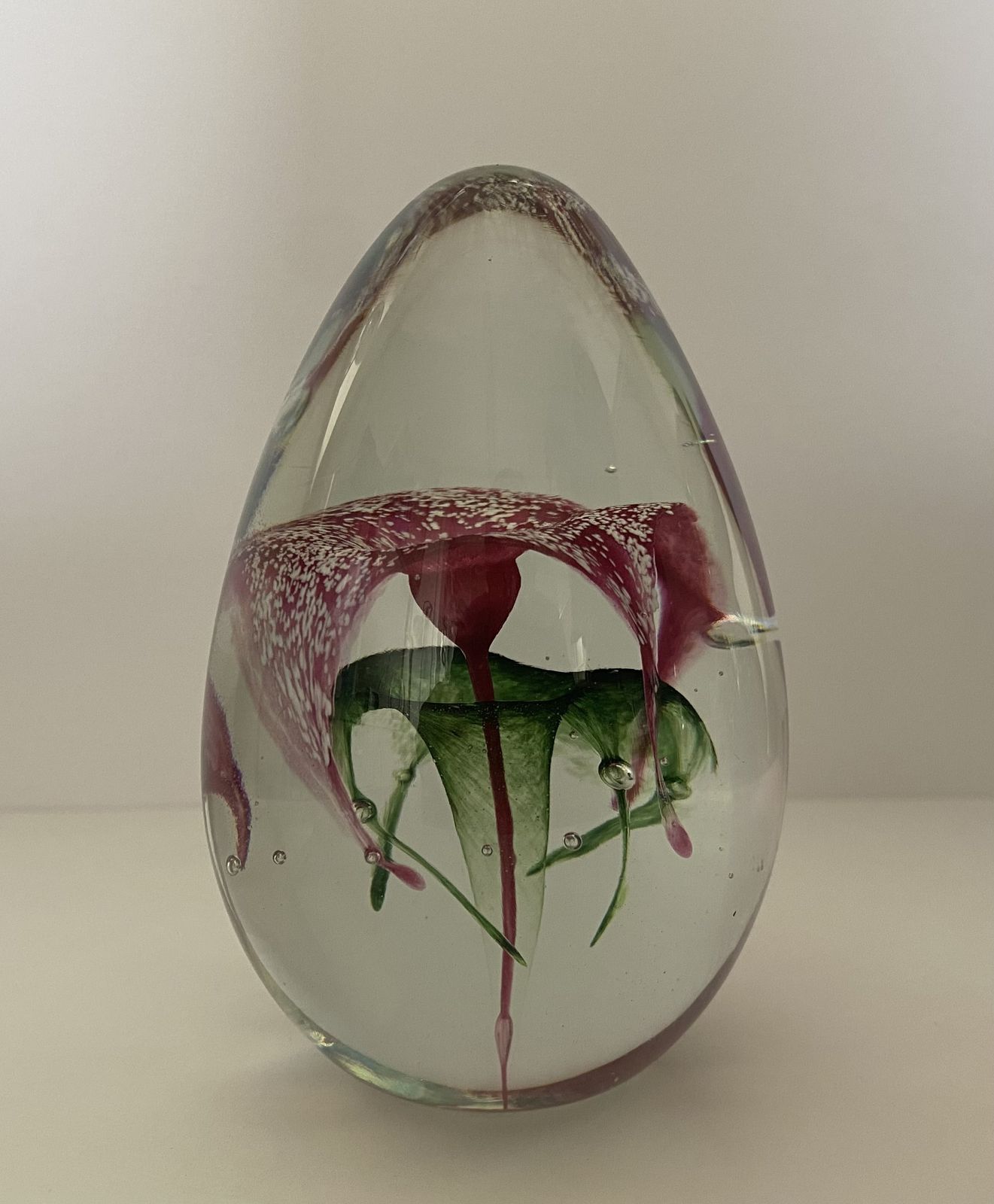 Paul Critchley, Isle Sculptured Glass, Floral Art Glass Paperweight photo furniture