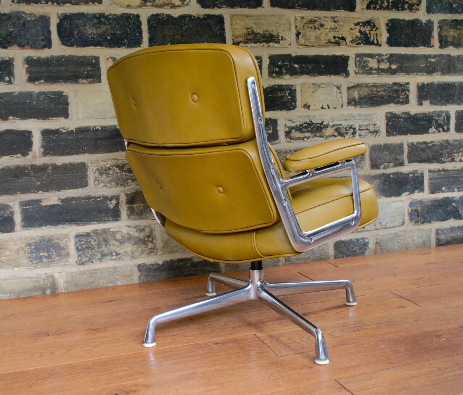 Eames Lobby Chair    Restored / New Leather Upholstery ( See Images ) photo for sale
