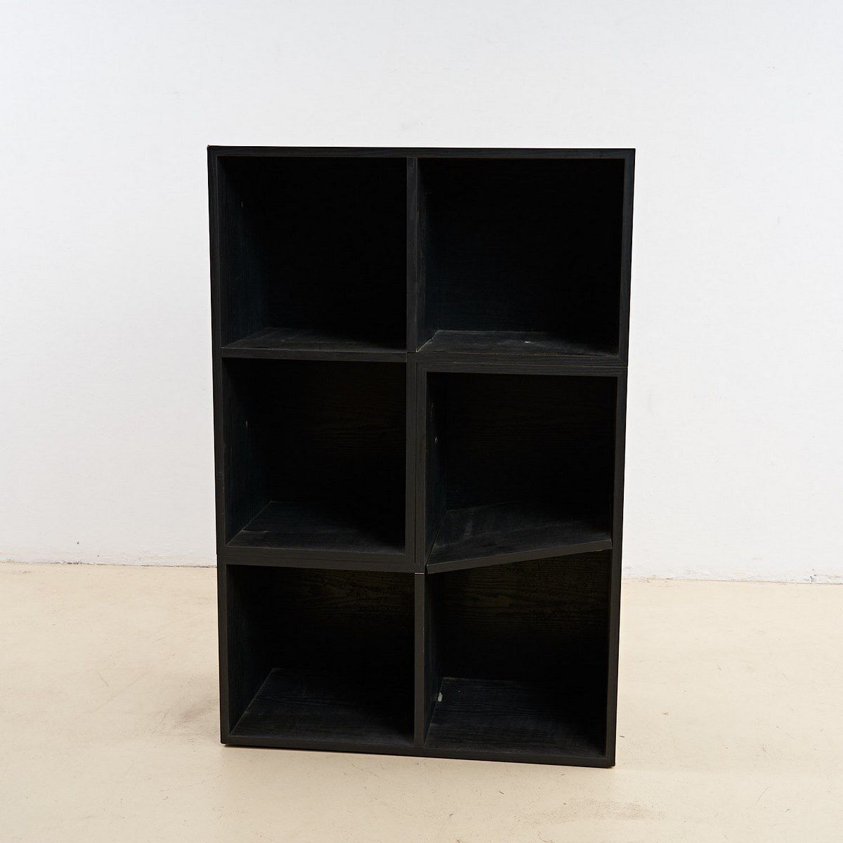 Honeycomb Container Mobile Bookcase