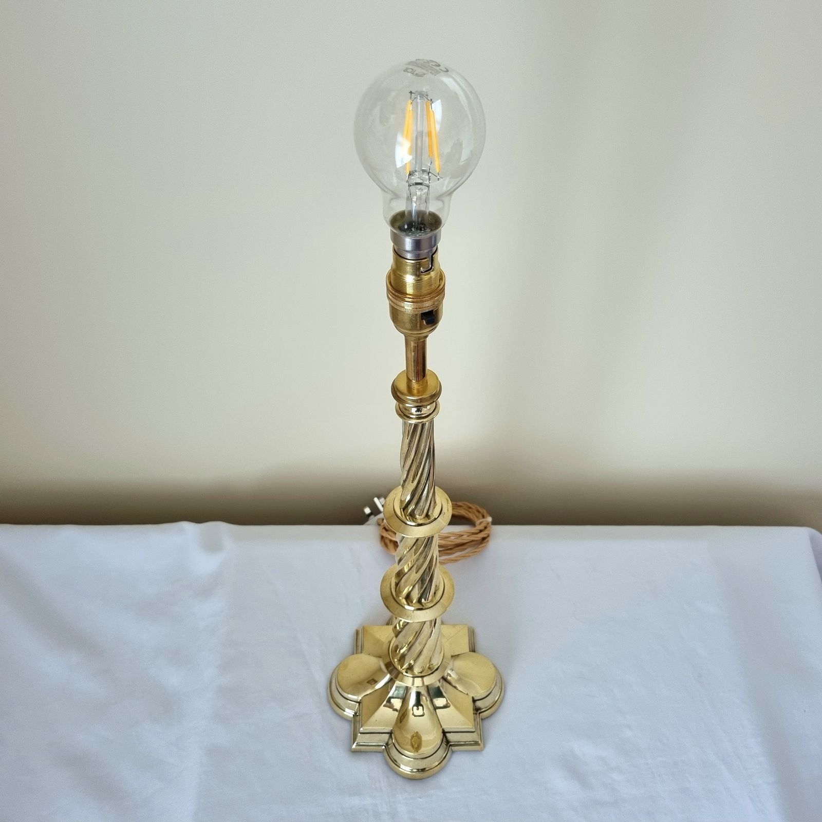 Beautiful And Highly Unusual Large Antique Late Victorian Twisted Brass Table Lamp, Rewired With New Old Style Twisted And Braided Flex. photo for sale