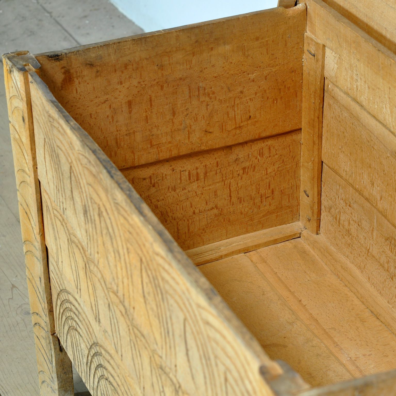 Antique Shepherd’s Chest, 1850’s photo Furniture