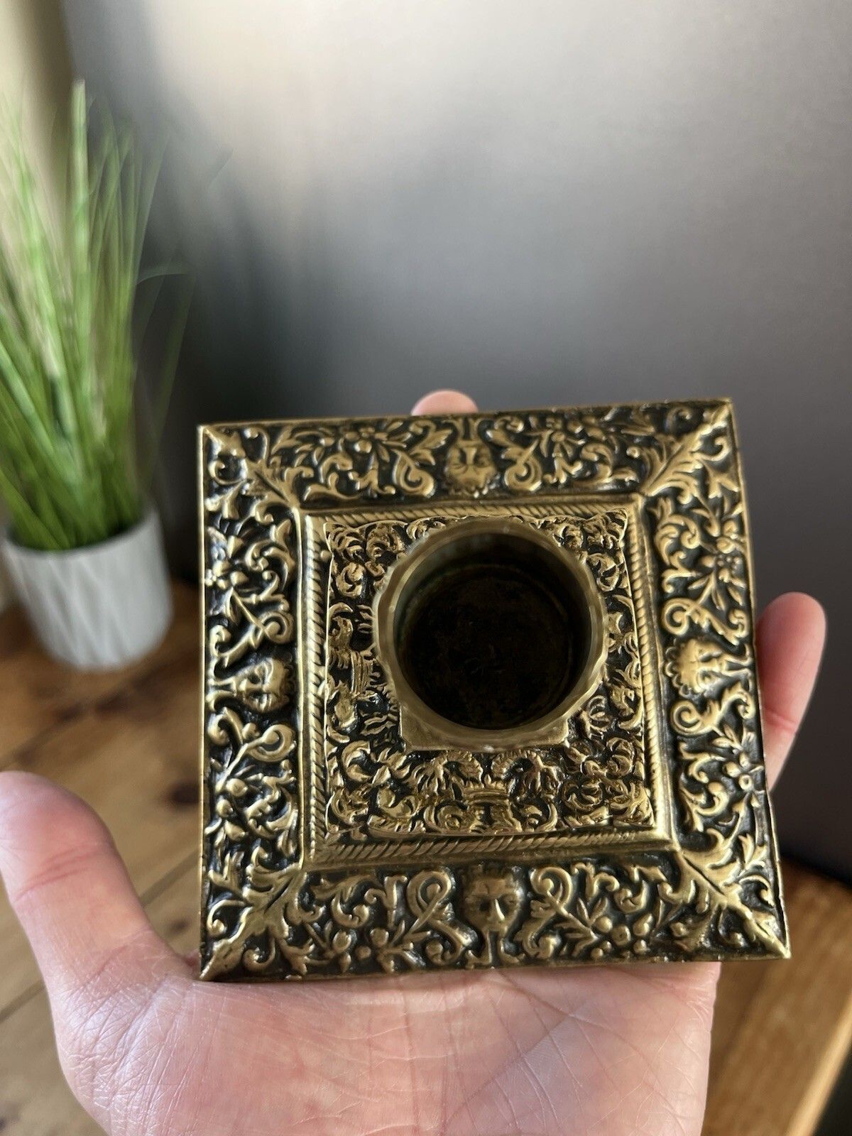 photo furniture Quality Antique Brass Acanthus Candlestick Candle Holder William Tonks & Sons