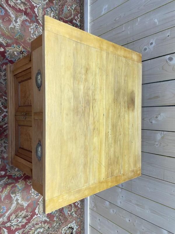 Comptoir De Magasin En Verre Massif photo Furniture