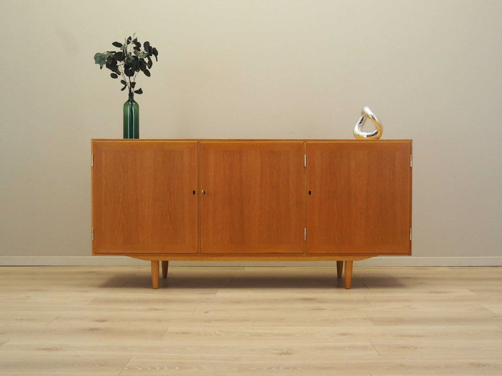 Ash Sideboard, Danish Design, 1970s, Designer: Carlo Jensen, Production: Hundevad photo Furniture
