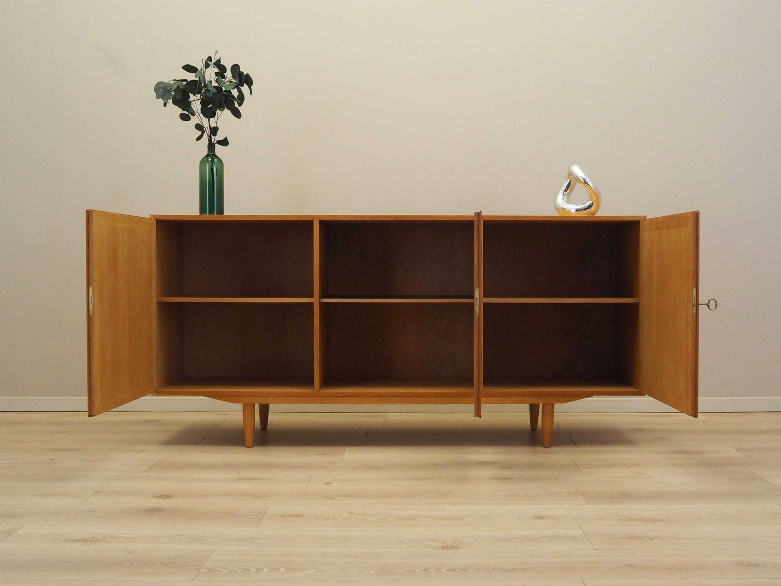 Ash Sideboard, Danish Design, 1970s, Designer: Carlo Jensen, Production: Hundevad photo 2379.0