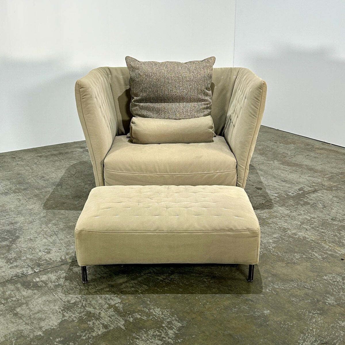 Quilt Armchair & Footstool By Saba Italia photo for sale