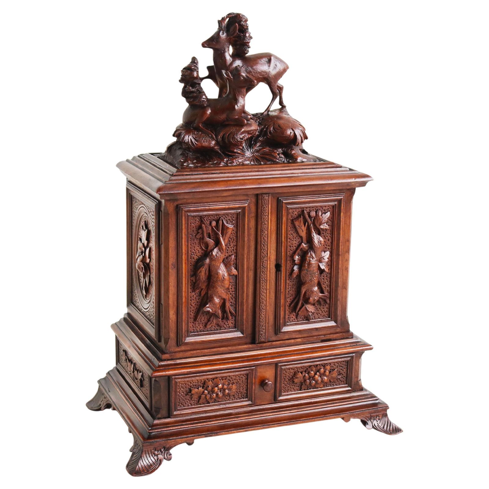 Antique Black Forest Cigar Box / Humidor 19th Century Carved Deer Walnut Swiss