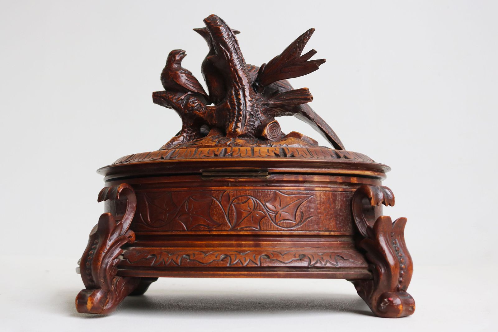 Large Oval Antique Swiss 19th Century Black Forest Jewelry Box Walnut 3 Birds photo vintage