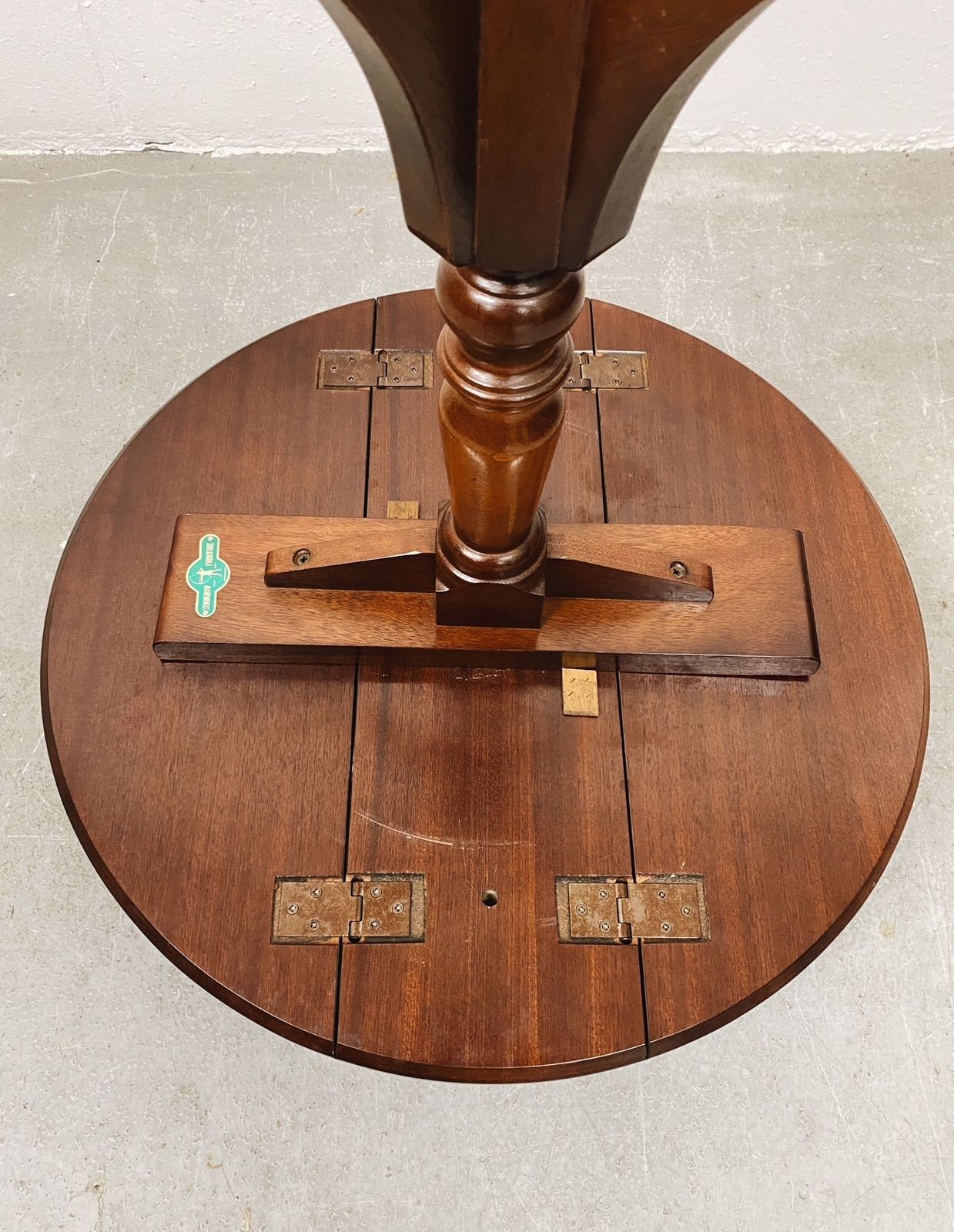 Vintage Strongbow Mahogany Pedestal Side Table. photo vintage