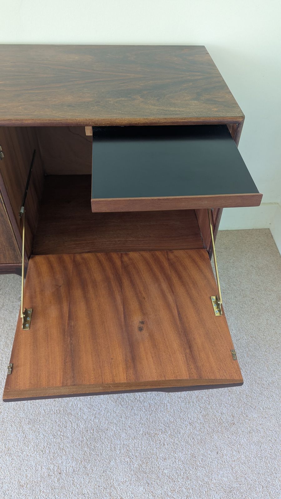 Mid Century Modern 'Dunfermline' Rosewood Sideboard By McIntosh Of Kirkcaldy. Excellent Statement Piece And Effective Spacemaker. Cites In Place photo 1600.0