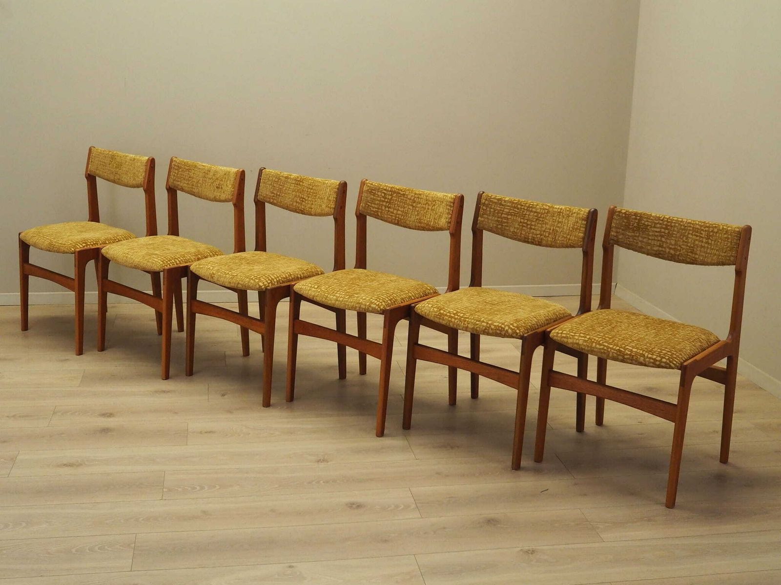 Set Of Six Teak Chairs, Danish Design, 1970s, Production: Denmark photo vinterior