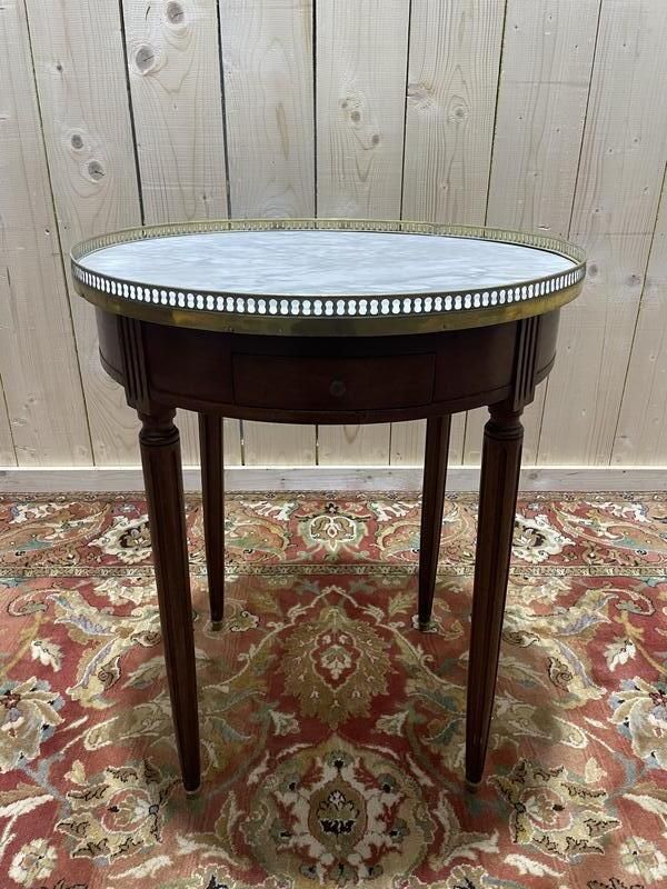 Table Bouillotte De Style Louis XVI En Acajou Et Marbre.