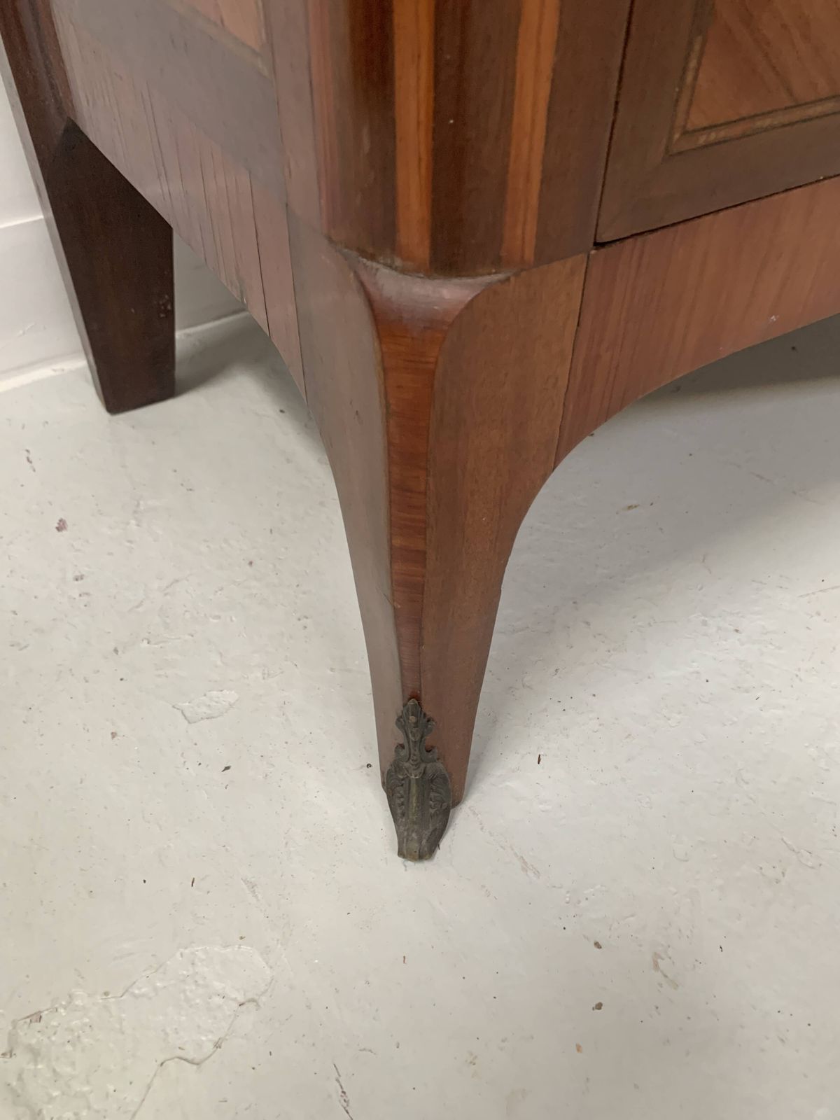 Transition Style Chest Of Drawers In Mahogany And Rosewood, 20th Century photo Furniture