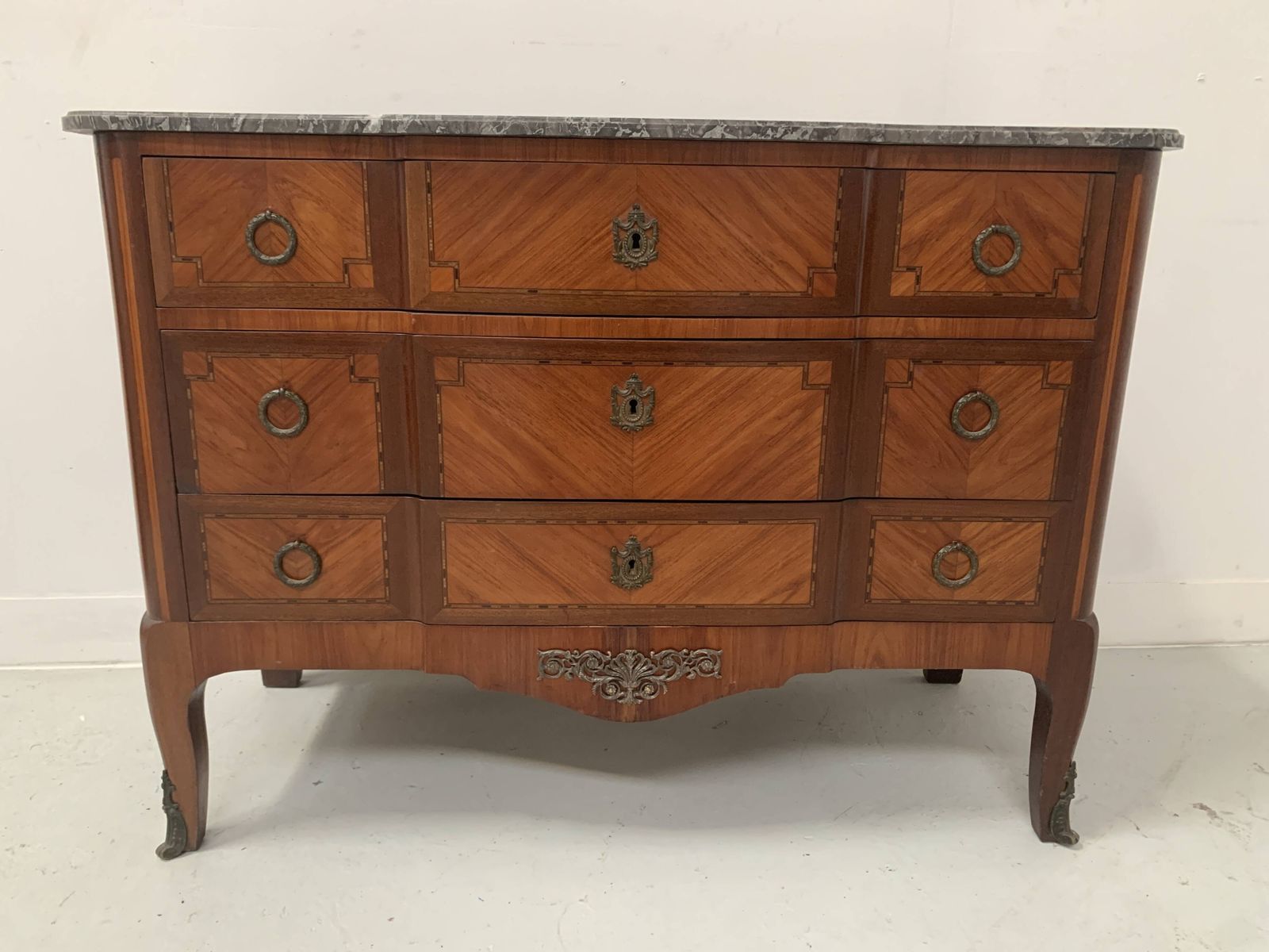 photo buy Transition Style Chest Of Drawers In Mahogany And Rosewood, 20th Century