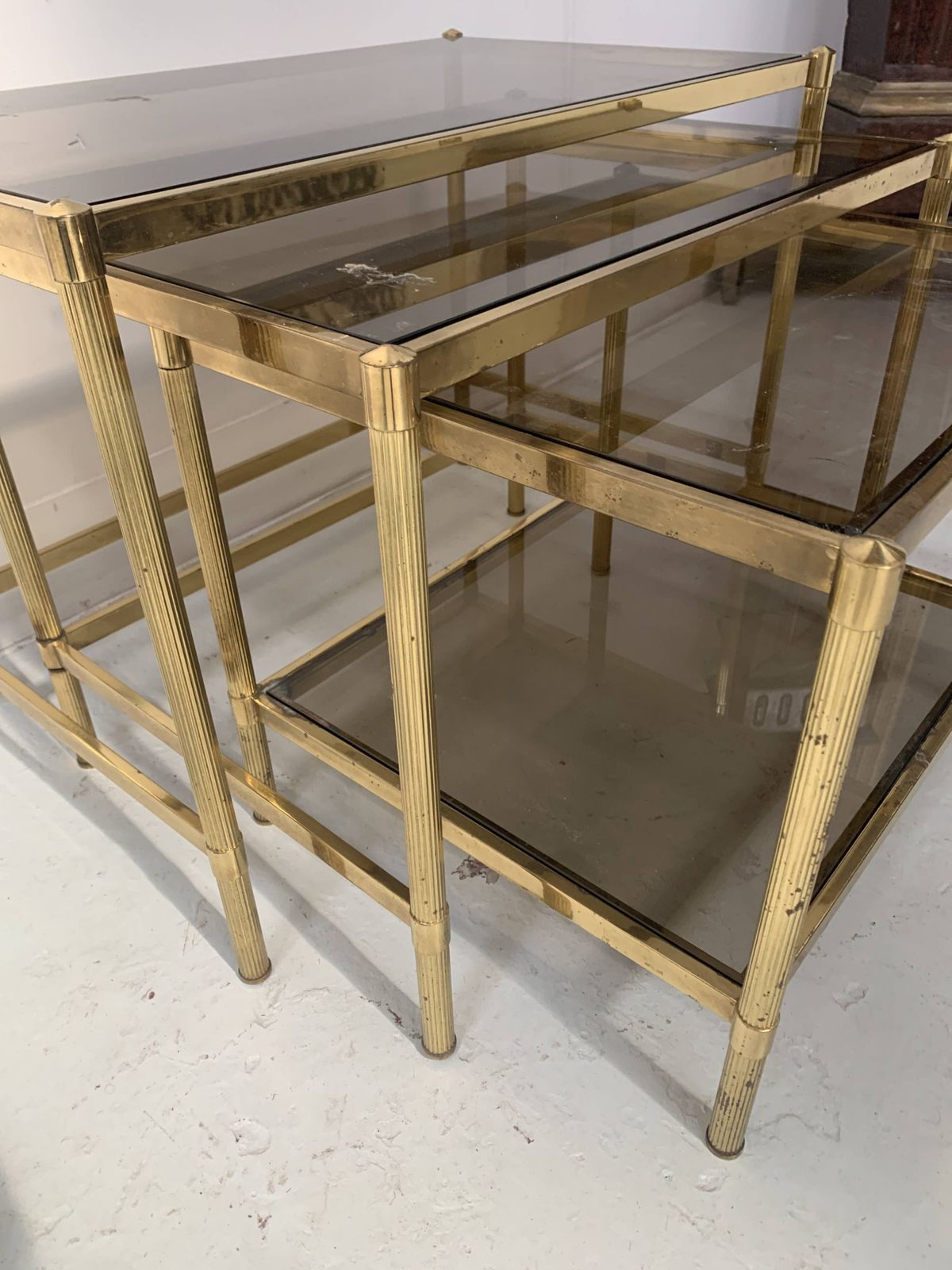 Set Of Three Nesting Tables In Brass And Smoked Glass, 20th Century photo vinterior