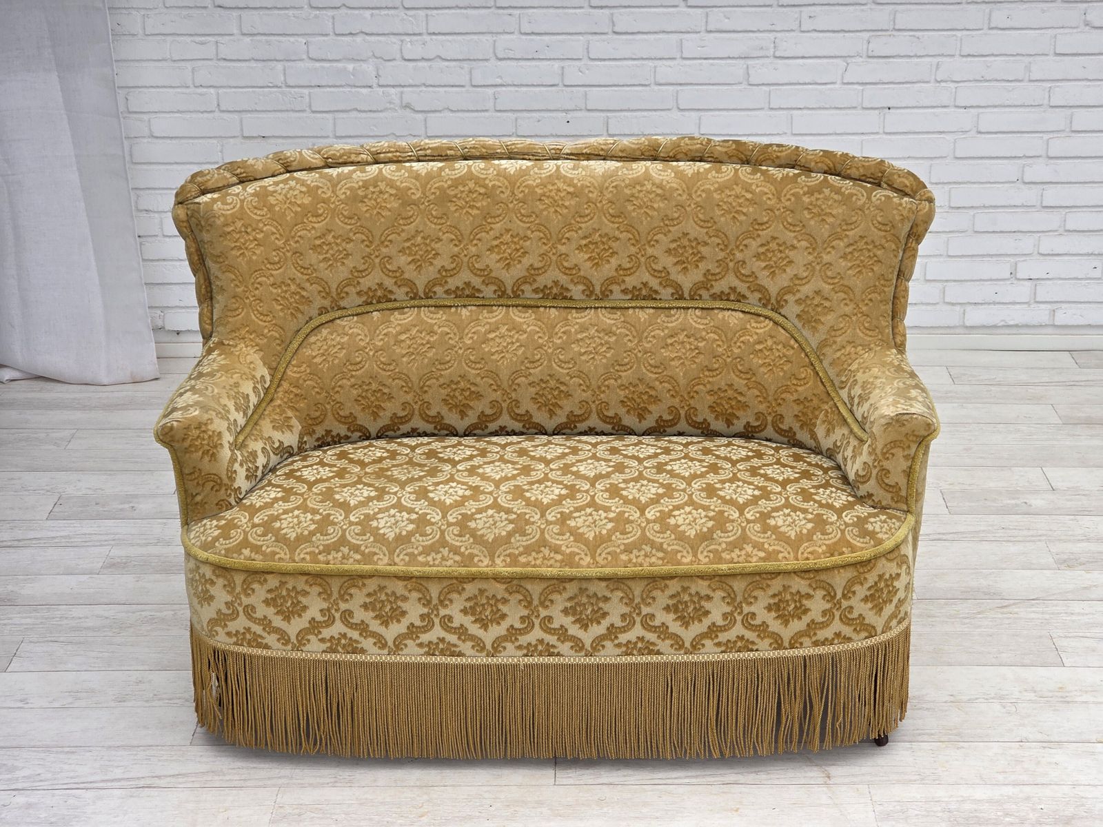 1950s, Danish 2 Seater Sofa, Green/Honing Furniture Velour. photo vintage