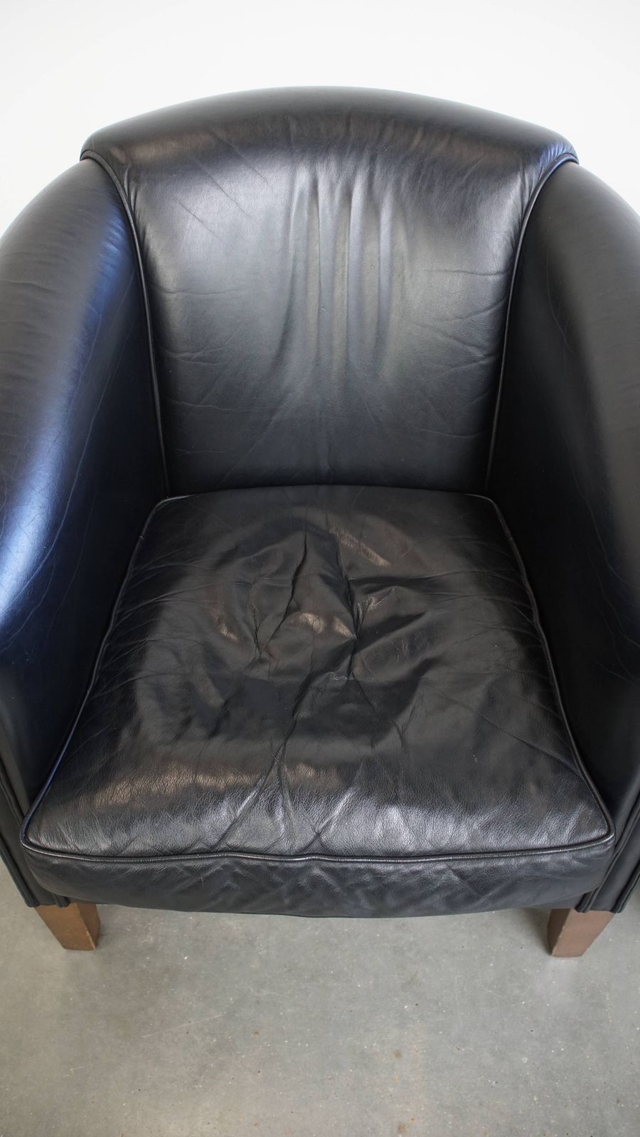 Beautiful Set Of 2 Black English Style Cowhide Club Chairs With A Timeless Design photo 1653.1157999999998