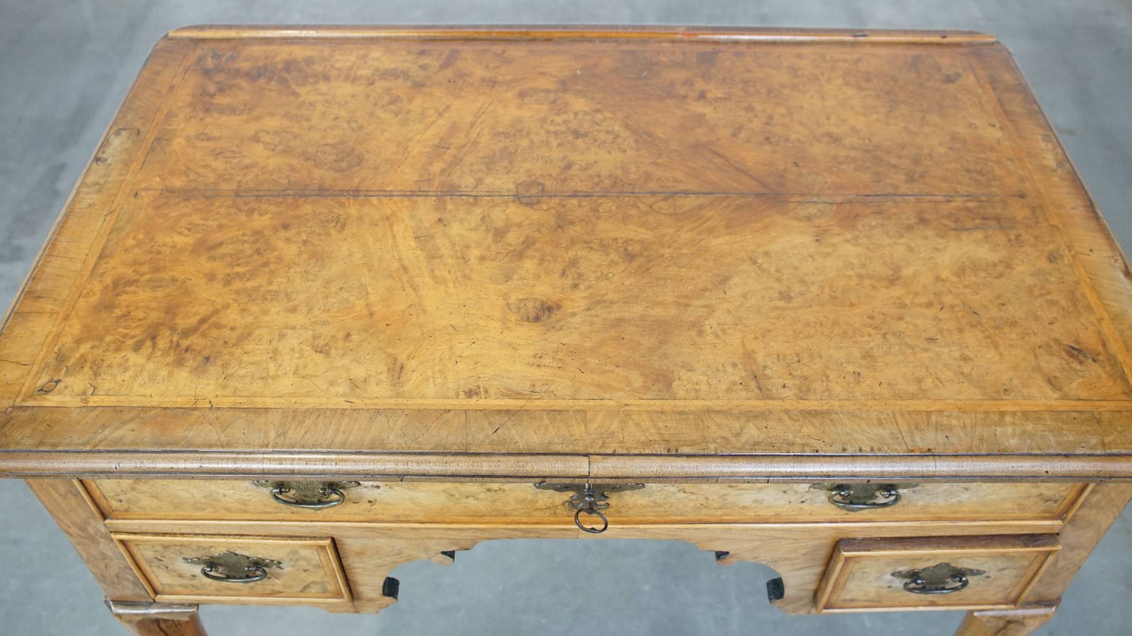 Beautiful Antique Dutch Burl Walnut Wooden Writing/Side Table From The 18th Century photo vinterior