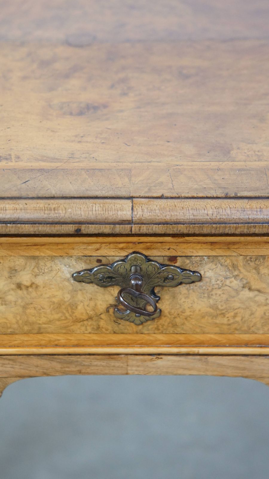 1674.7818 Beautiful Antique Dutch Burl Walnut Wooden Writing/Side Table From The 18th Century photo