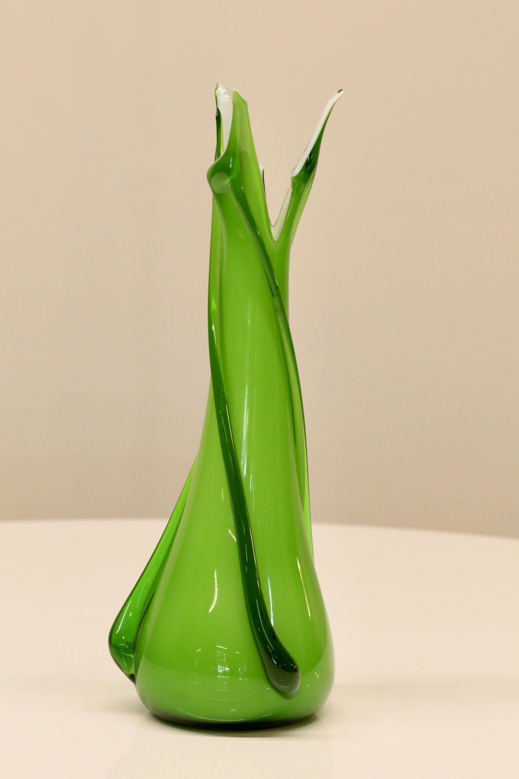 Pair Cristalleria Fratelli Betti / Alrose Italian Empoli Green Art Glass Vases photo buy