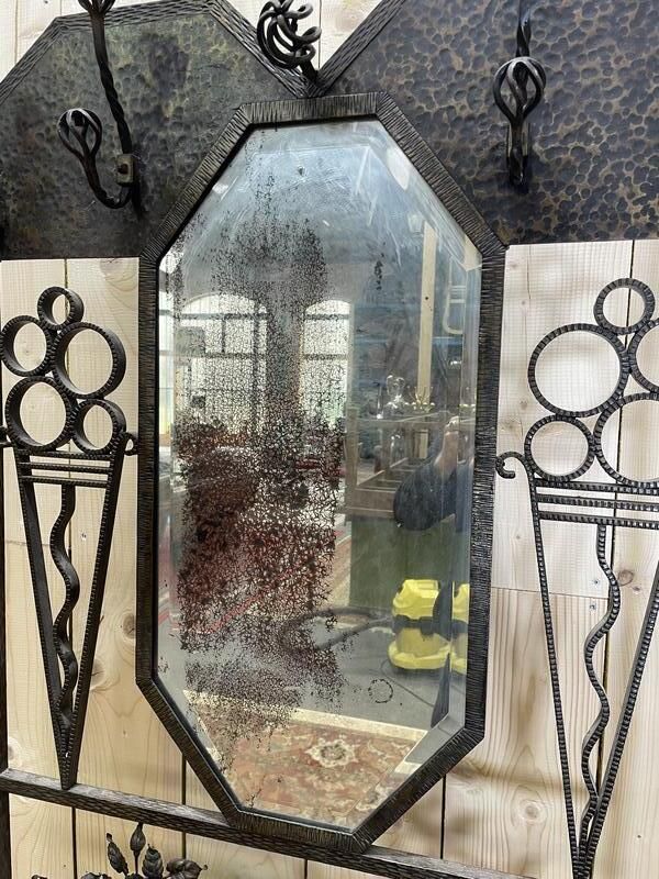 Portemanteau   Vestiaire Art Nouveau En Fer Martelé photo vinterior