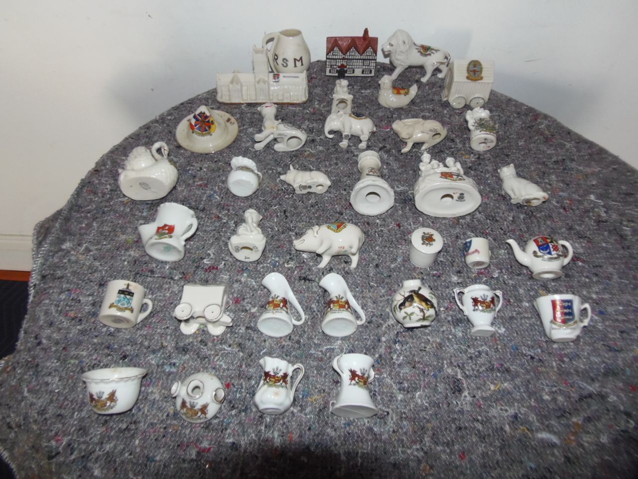 Crested China Wares Goss .Etc .