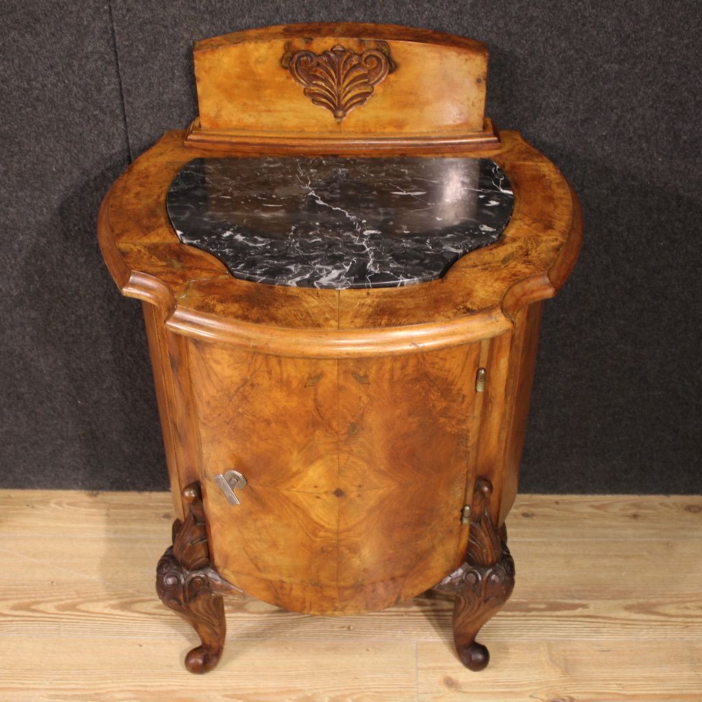 Pair Of 20th Century Italian Nightstands photo vinterior