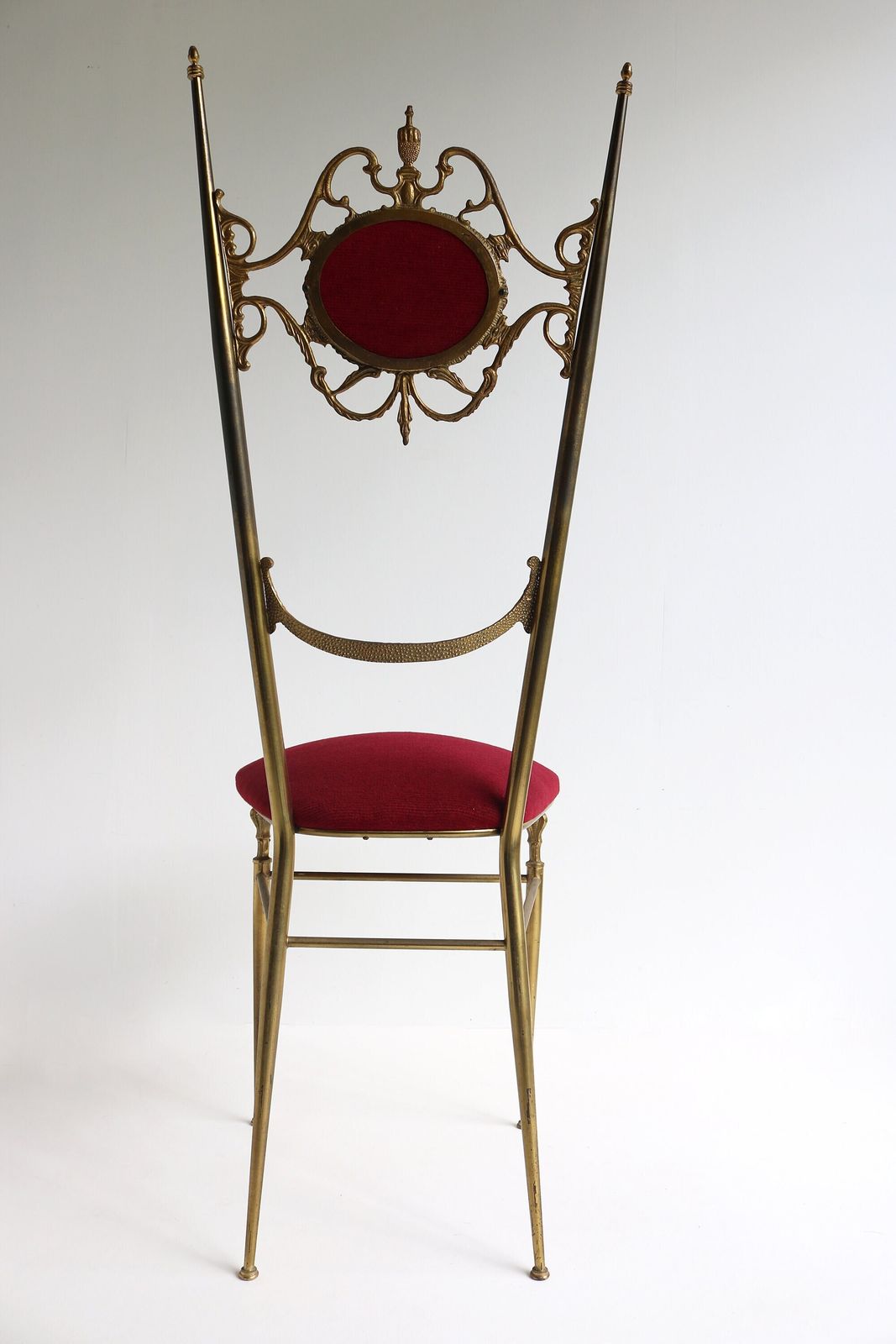 photo furniture Messing Italiaanse Mid Century Modern Stoel Van Chiavari, Eetkamerstoel Van Giuseppe Gaetano Descalzi Met Extra Hoge Rugleuning, Hollywood Regency, Jaren 1960