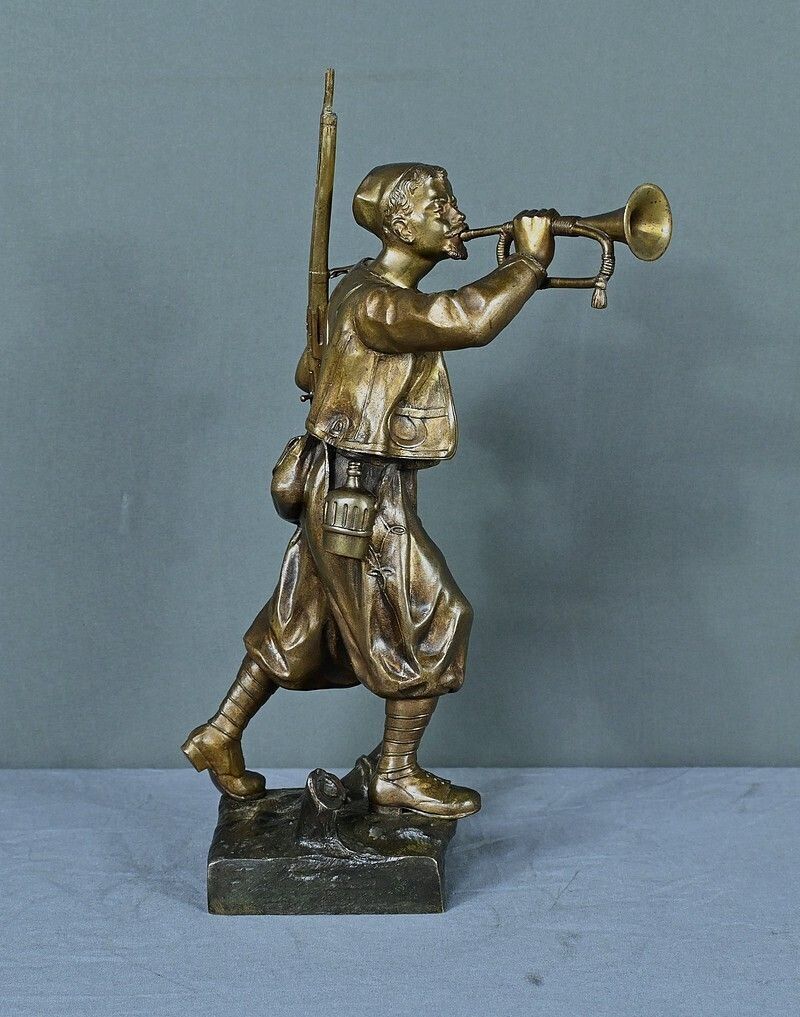 Bronze “The Zouave Trumpeter” By E. Carlier – Early 20th Century photo vintage