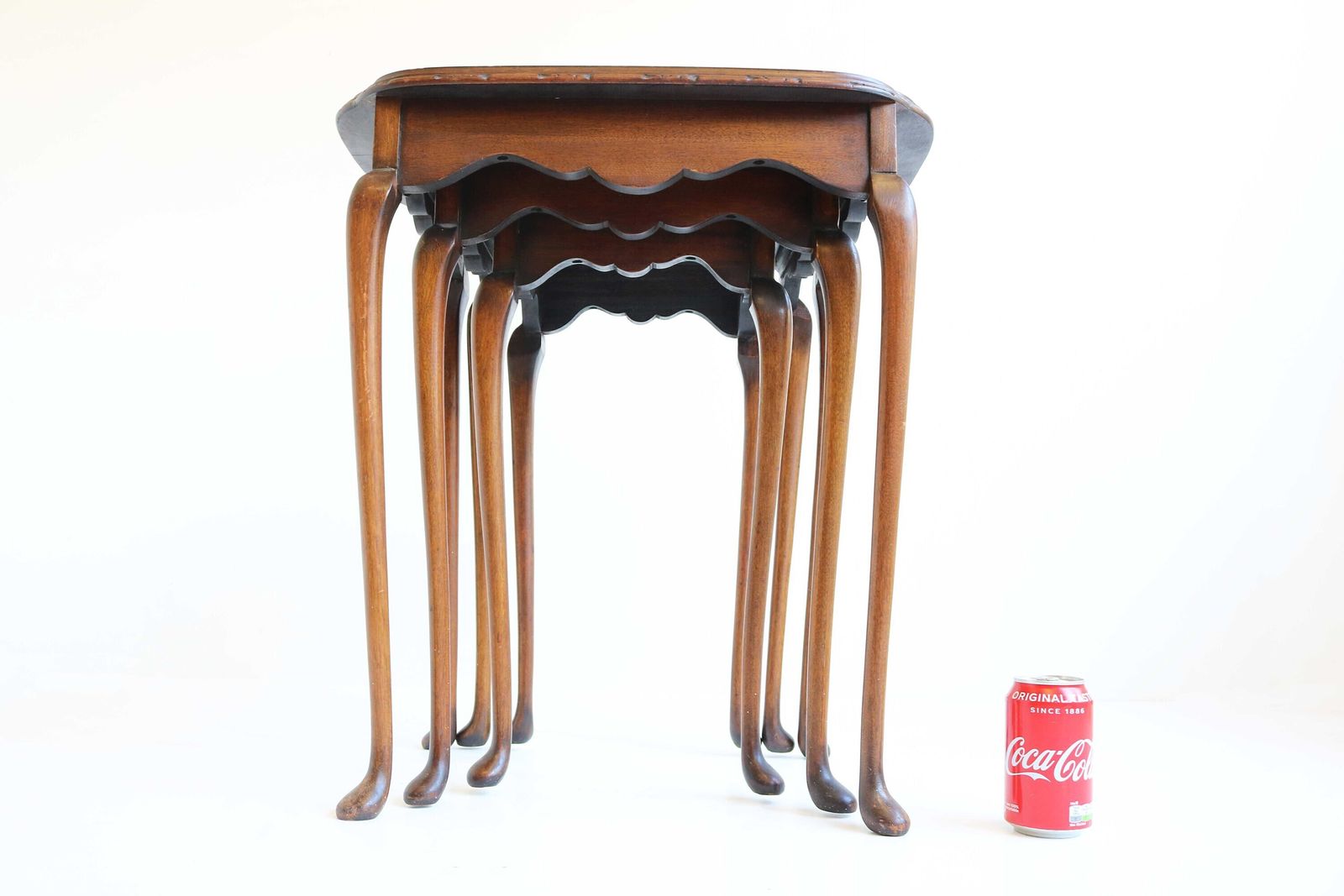 photo furniture Queen Anne Style Nesting Tables Set Of Three Wood Carved Side Tables Vintage Additional Tables Antique Style Classic Stacking Tables