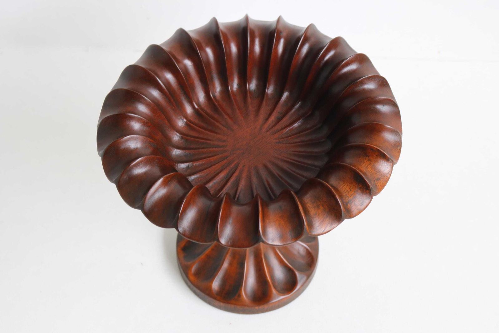 Antiek Engelse Treenware Tazza – Met De Hand Gesneden Houten Schaal Op Voetstuk Met Geschulpte Rand & Patina – 19e Eeuw photo 921.0
