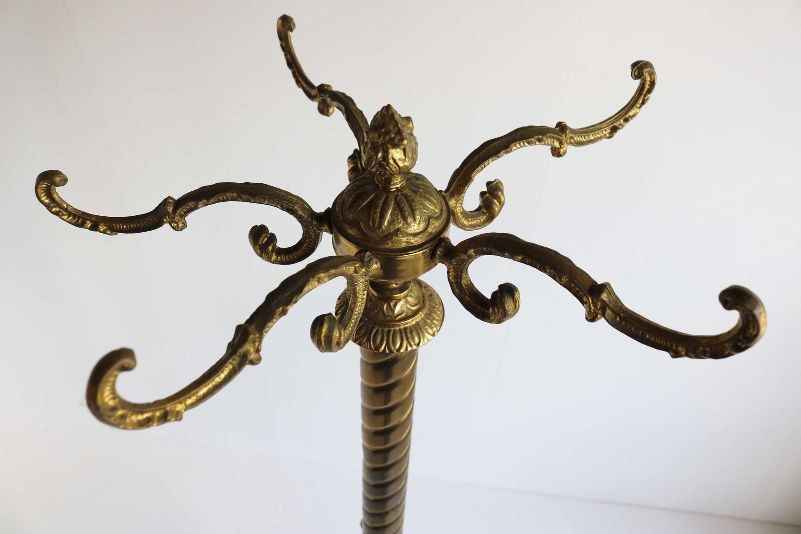 Marble Round Base Ornate Brass Hollywood Regency Antique Style Golden Coat Hat Rack Hall Tree Coat Tree Floor Stand Vintage Twisted 60 photo Furniture