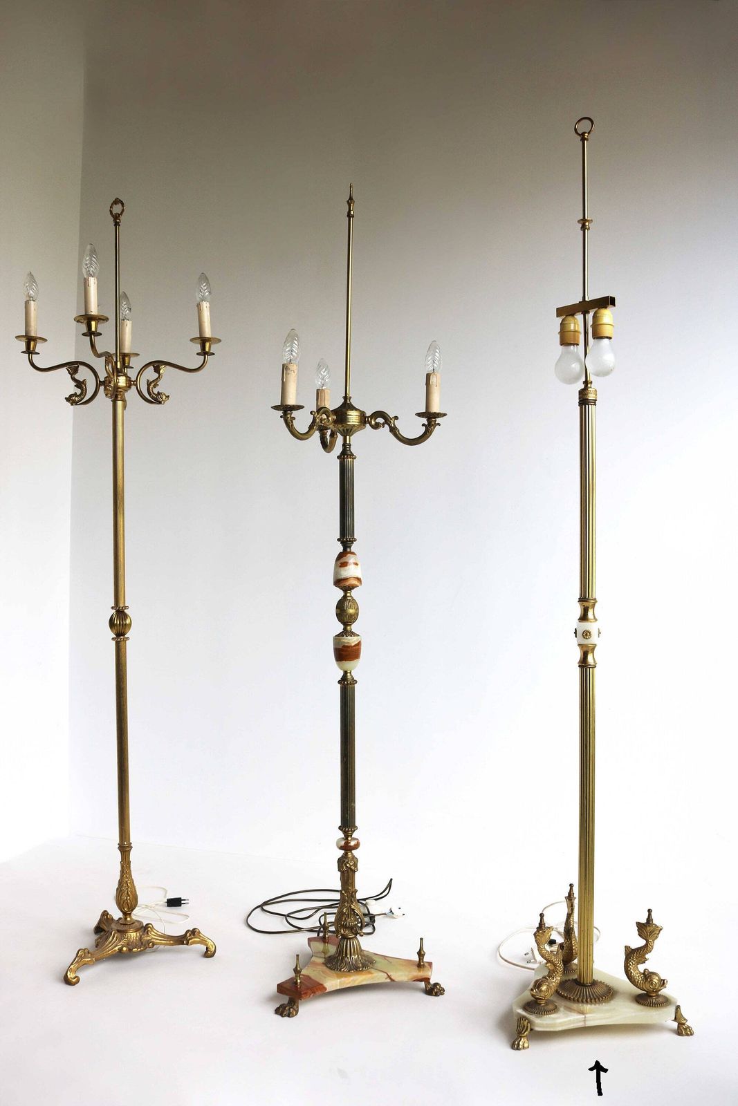 photo for sale Mid Century Italian Marble, Onyx And Casted Brass Regency Floor Lamp Stand Standing Lamp Base 1950s Standard Lamp Fish Base Claw Feet