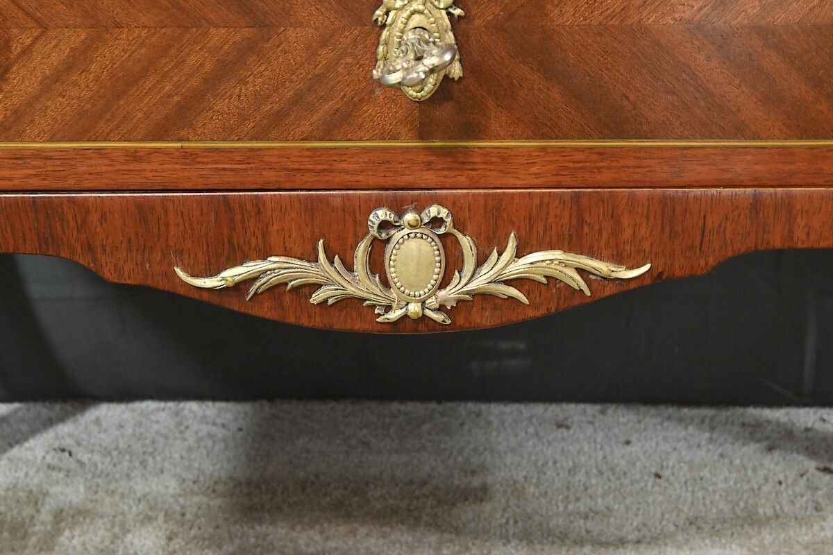 photo for sale Small Mahogany Chest Of Drawers – Part 1 Of The 20th Century