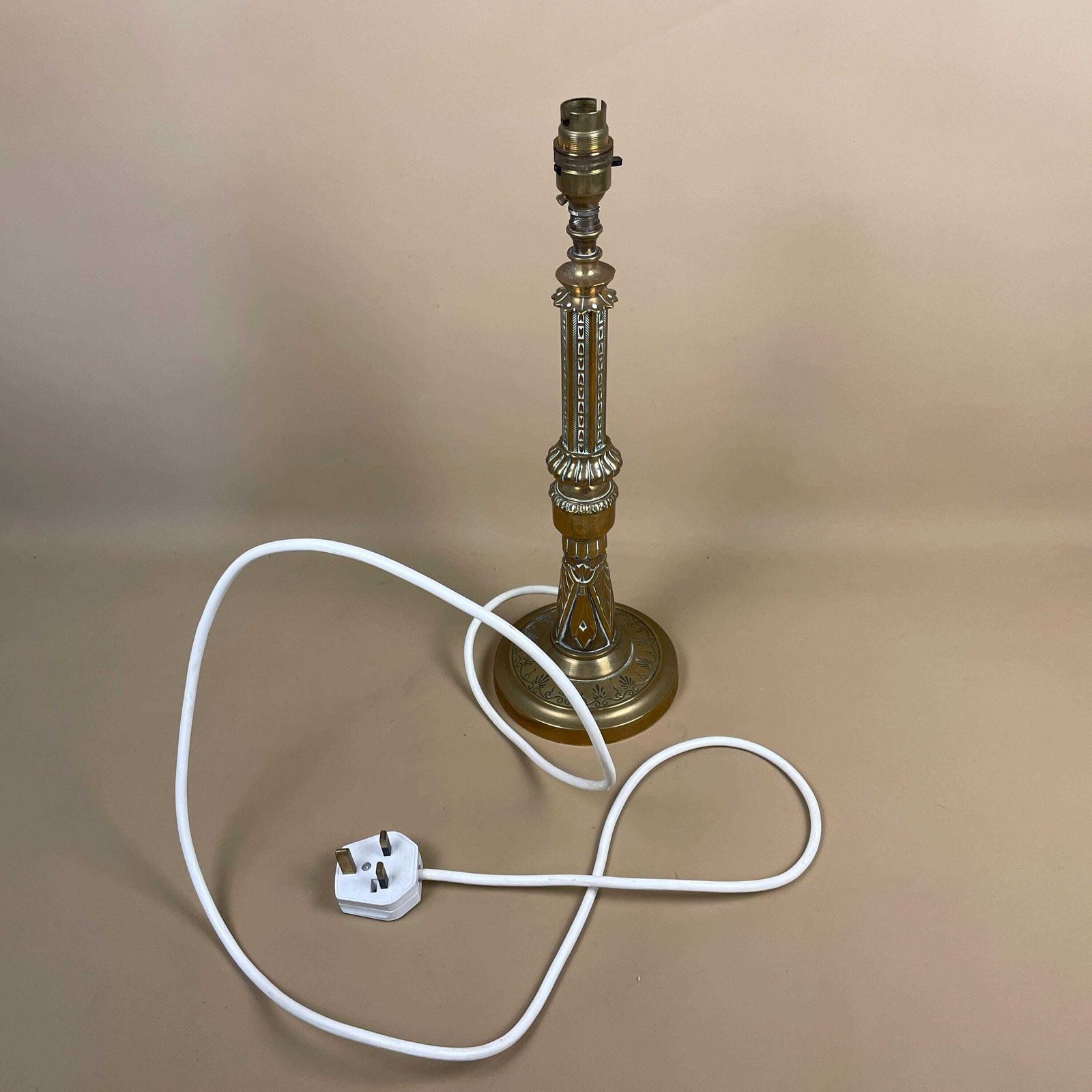 photo for sale Antique Metal Gold Brass Lamp Light Bedside Side Table Desk Column Ornate Round Base Vintage Lamps Pillar Medium Patterned