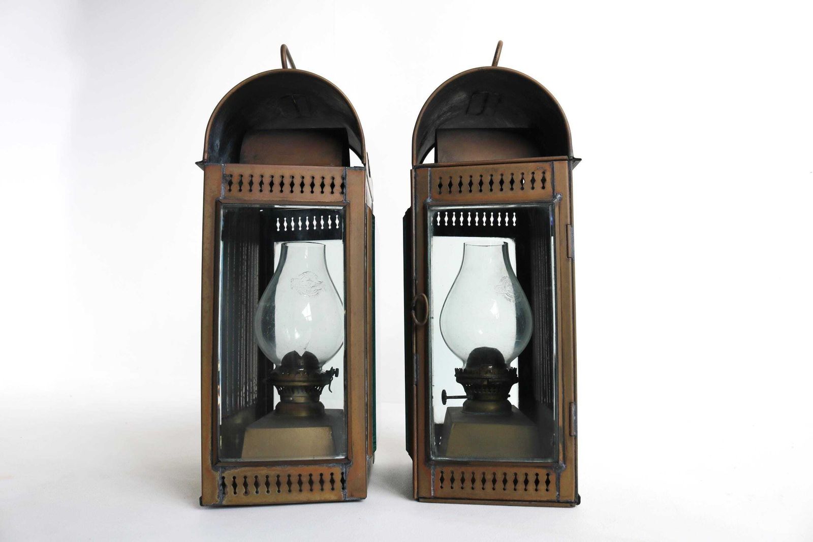 Pair Victorian Ship's Brass Lanterns By Davey & Co Of London, England Ca 1890 , Yacht Cabin Lanterns 19th Century photo vinterior