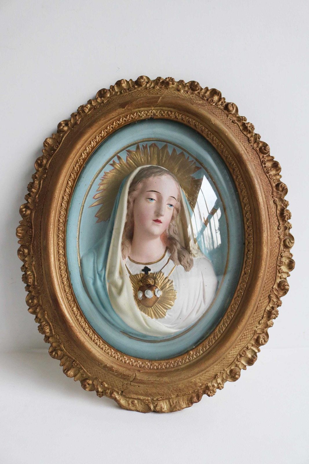 Couple Antique French Victorian Religious Jesus Christ And Virgin Mary Secret Heart Plaques Oval Plaster Wall Frames Convex Glass Domes 1900 photo for sale