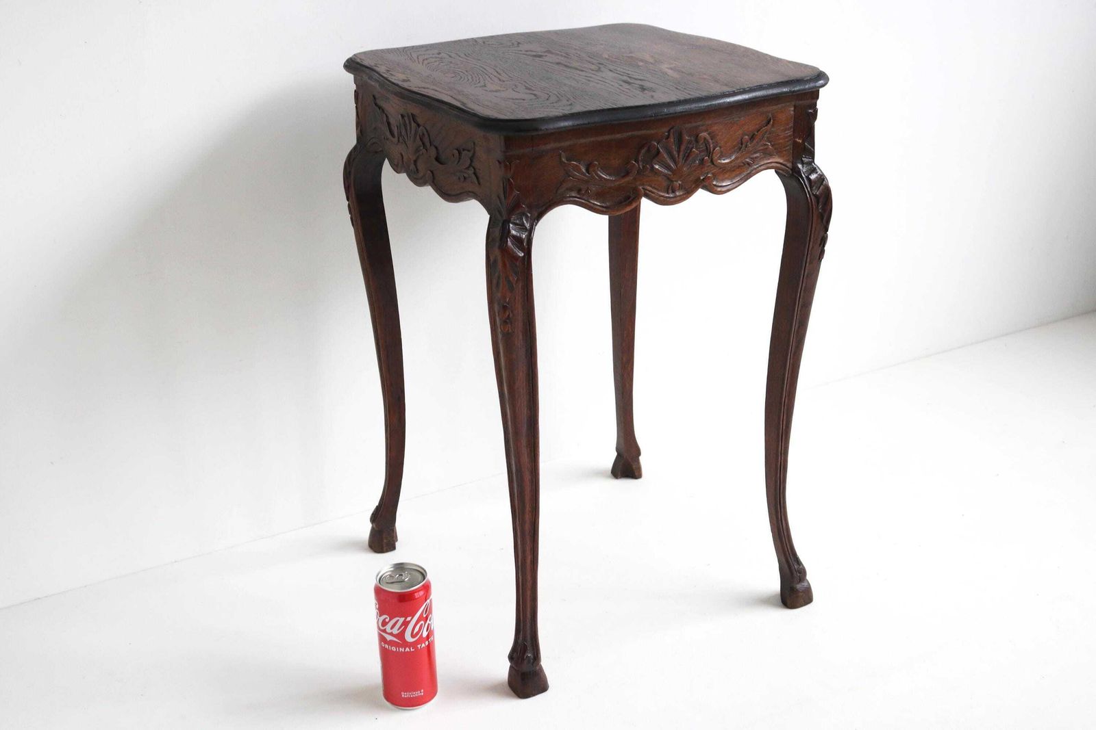 photo for sale Antiek Frans Bijzettafeltje In Louis XV Stijl, Begin 1900s, Eiken, Handgesneden, Plantentafel, Wijntafel