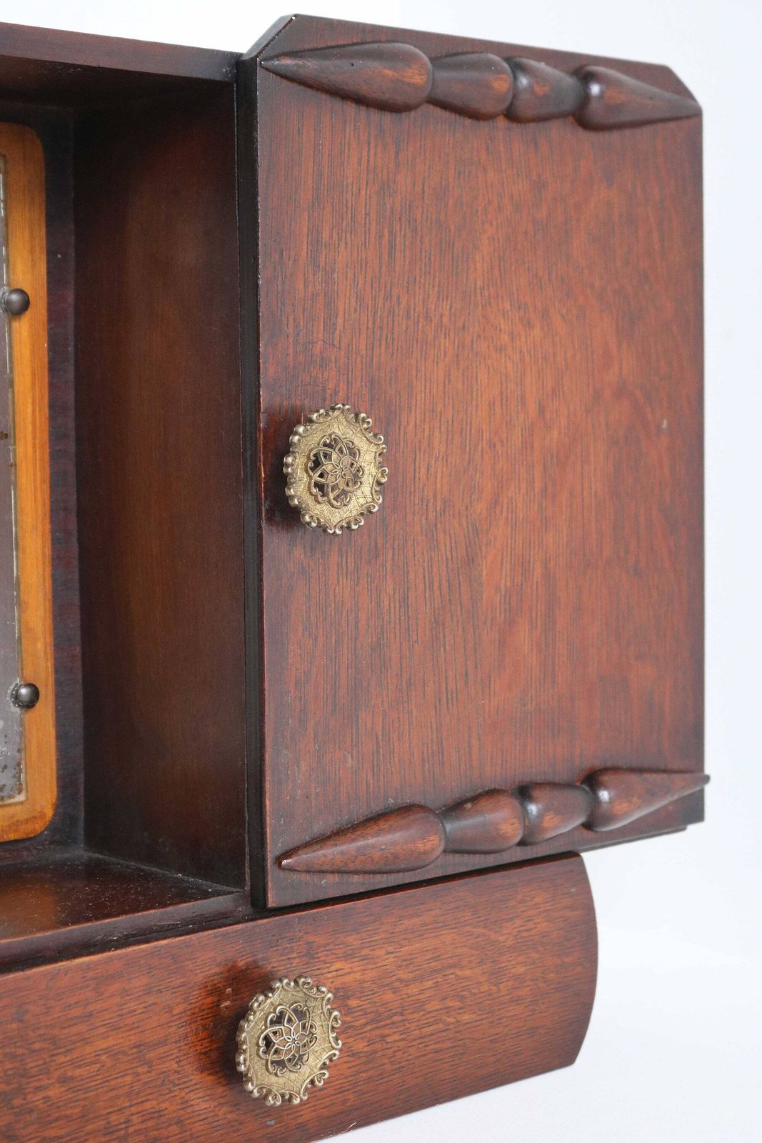 Vintage Art Deco Houten Medicijnkastje – Badkamer  En Keukenkast Met Spiegel, Lade En Sleutelkastje photo Meubels