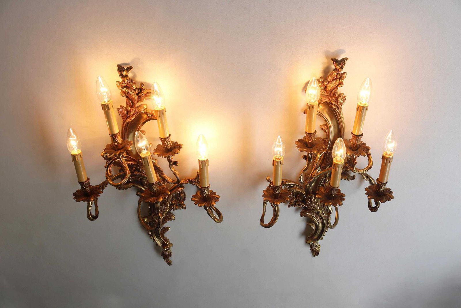 Couple Monumental French Gilt Brass Wall Sconces Appliques Pair Of French Louis XV Style Wall Lamps Antique Style Wall Lights Chateau 1960s photo for sale