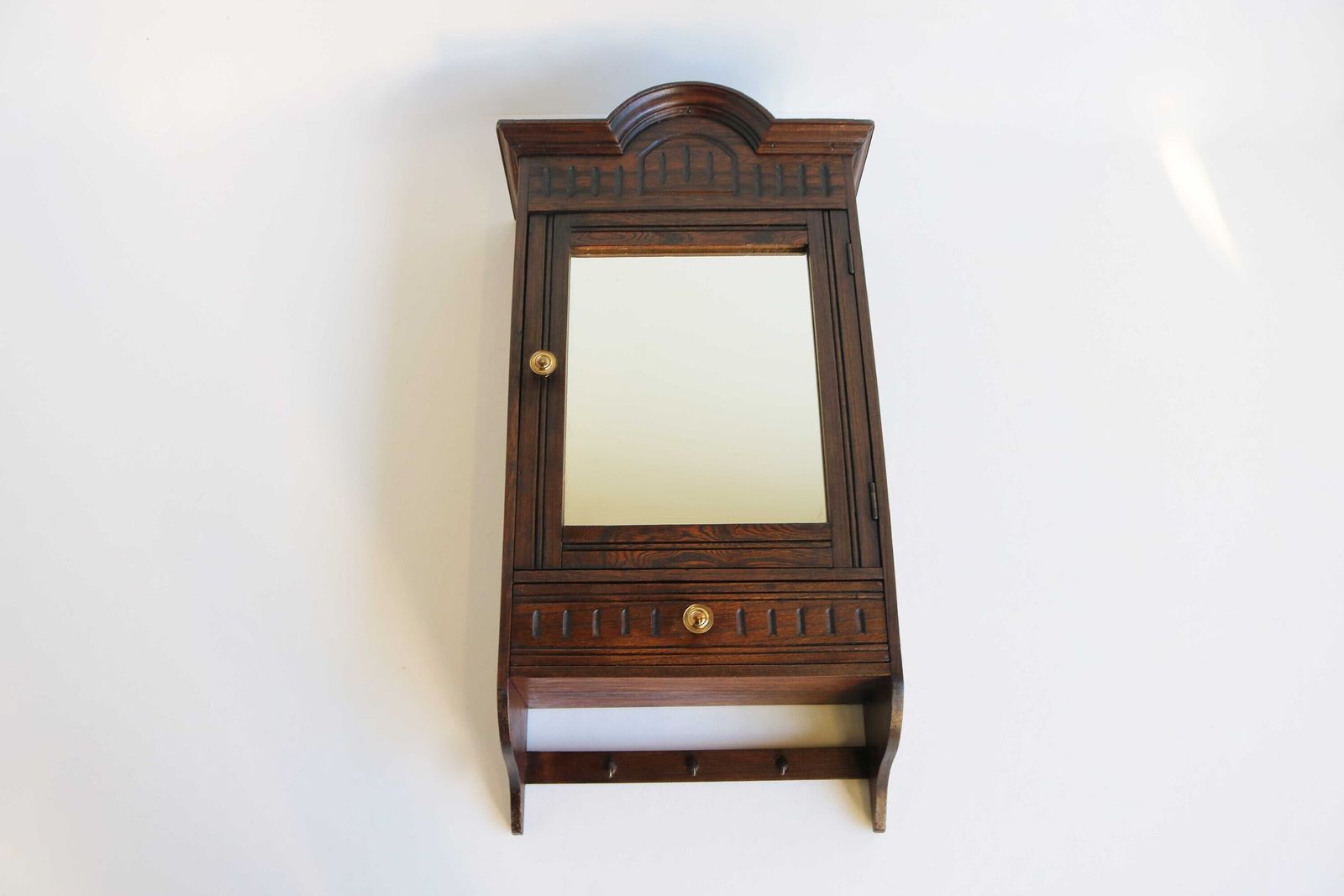 Vintage Houten Geneeskunde Badkamer Keukenkast Spiegel Lade Kleine Wandkast Apotheker Sleutelkast Hout Antiek 1930 Houtsnijwerk photo Furniture