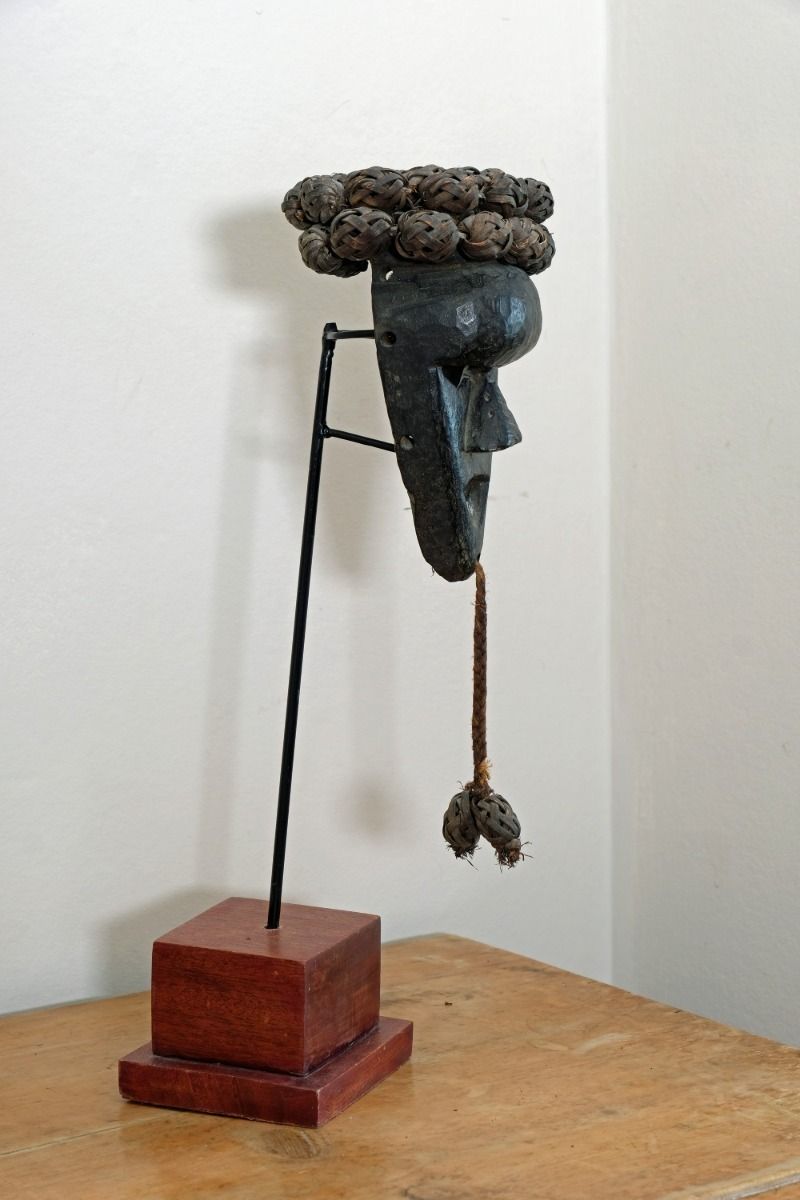 Salampasu Tribal Mask From The Democratic Republic Of Congo photo 260.0