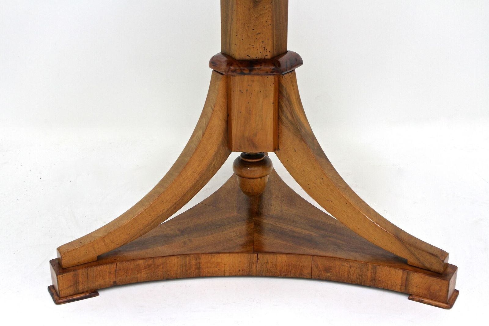 19th Century Biedermeier Walnut Center/ Dining Table, Polished   At Ca. 1830 photo vinterior