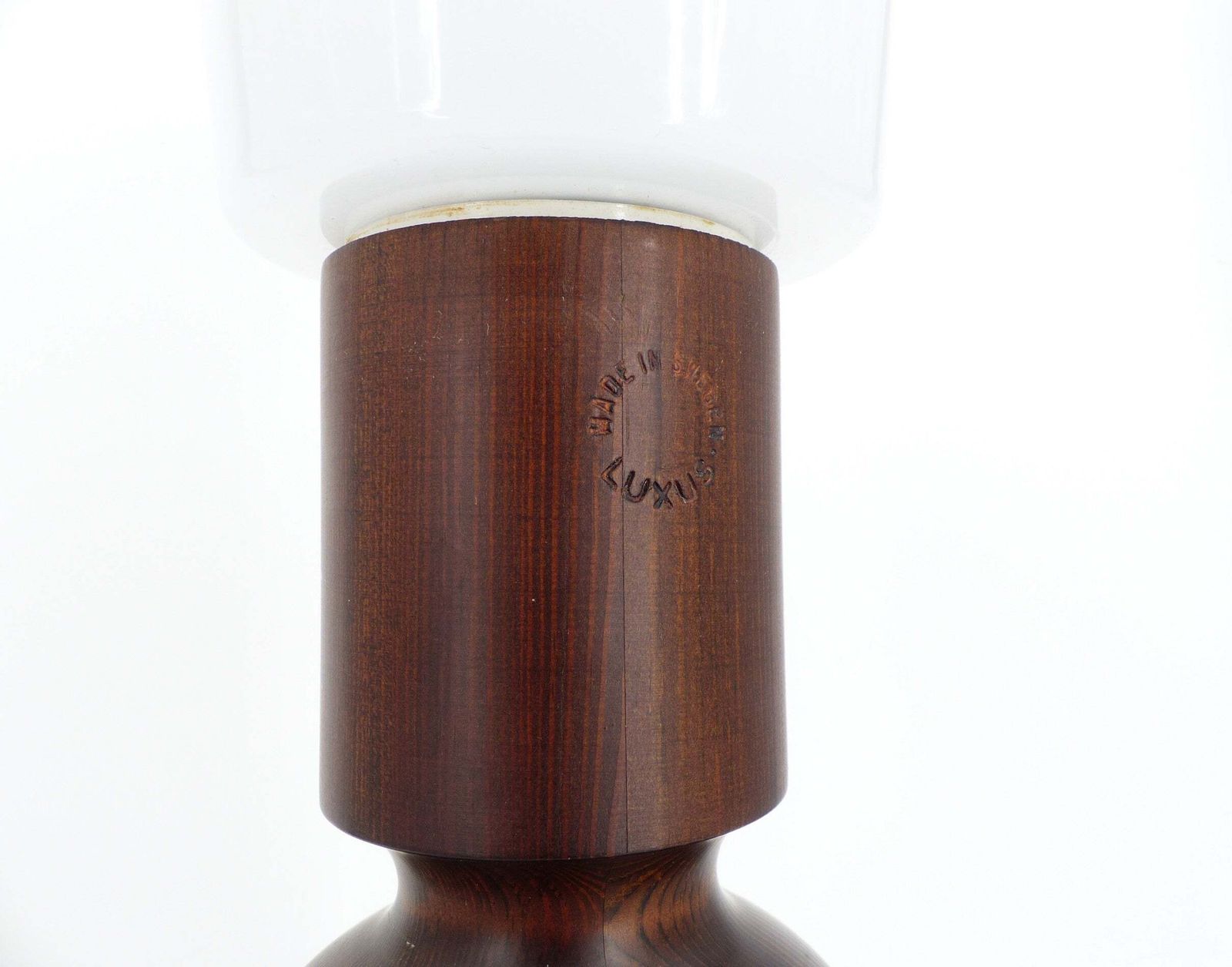 photo furniture Pair Of Scandinavian Pine Table Lamps By Uno Kristiansson For Luxus, Sweden, Circa 1965