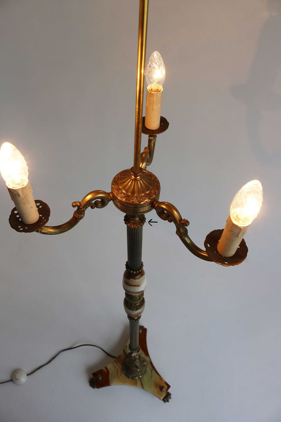 Mid Century Italian Marble, Onyx And Brass Regency Floor Lamp Stand Lion's Paw Standing Lamp 1950s Standard Lamp Claw Feet photo buy